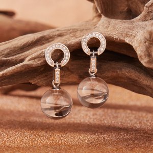 Simple and Stylish Natural White Crystal Stud Earrings